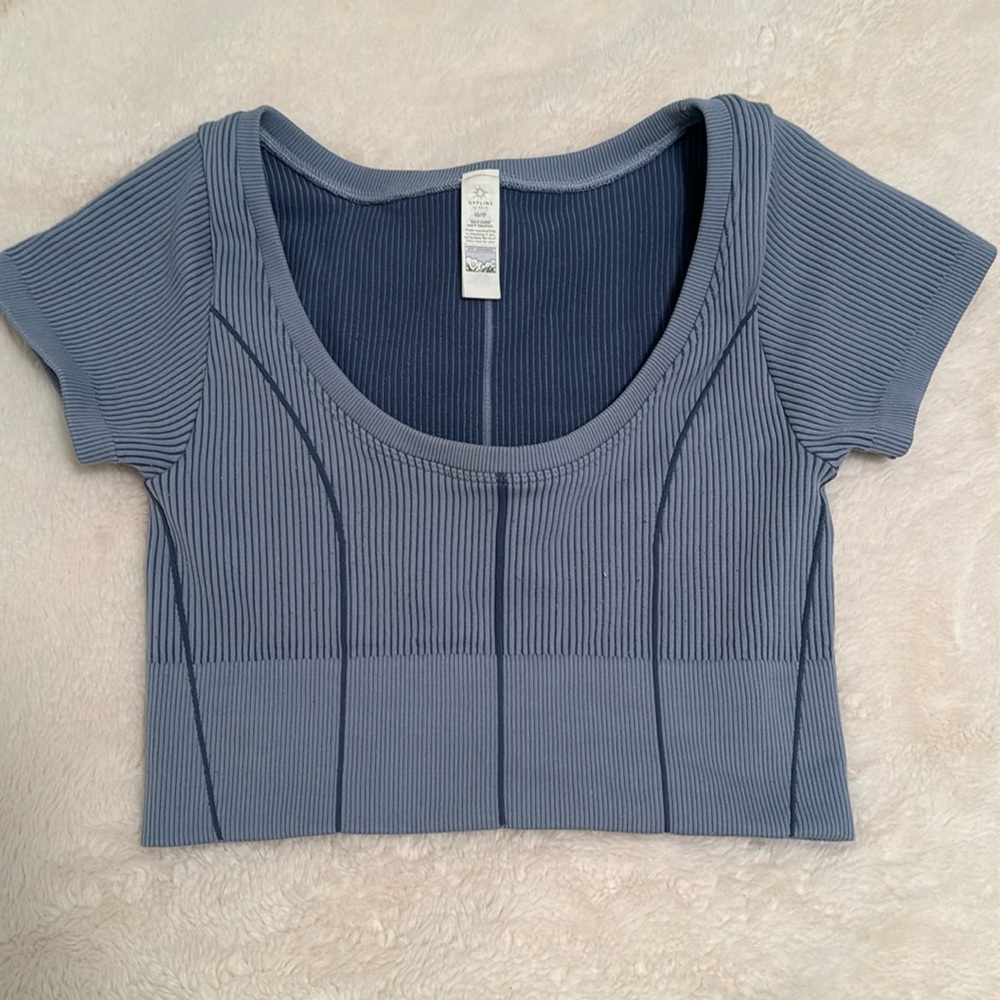 Aerie top